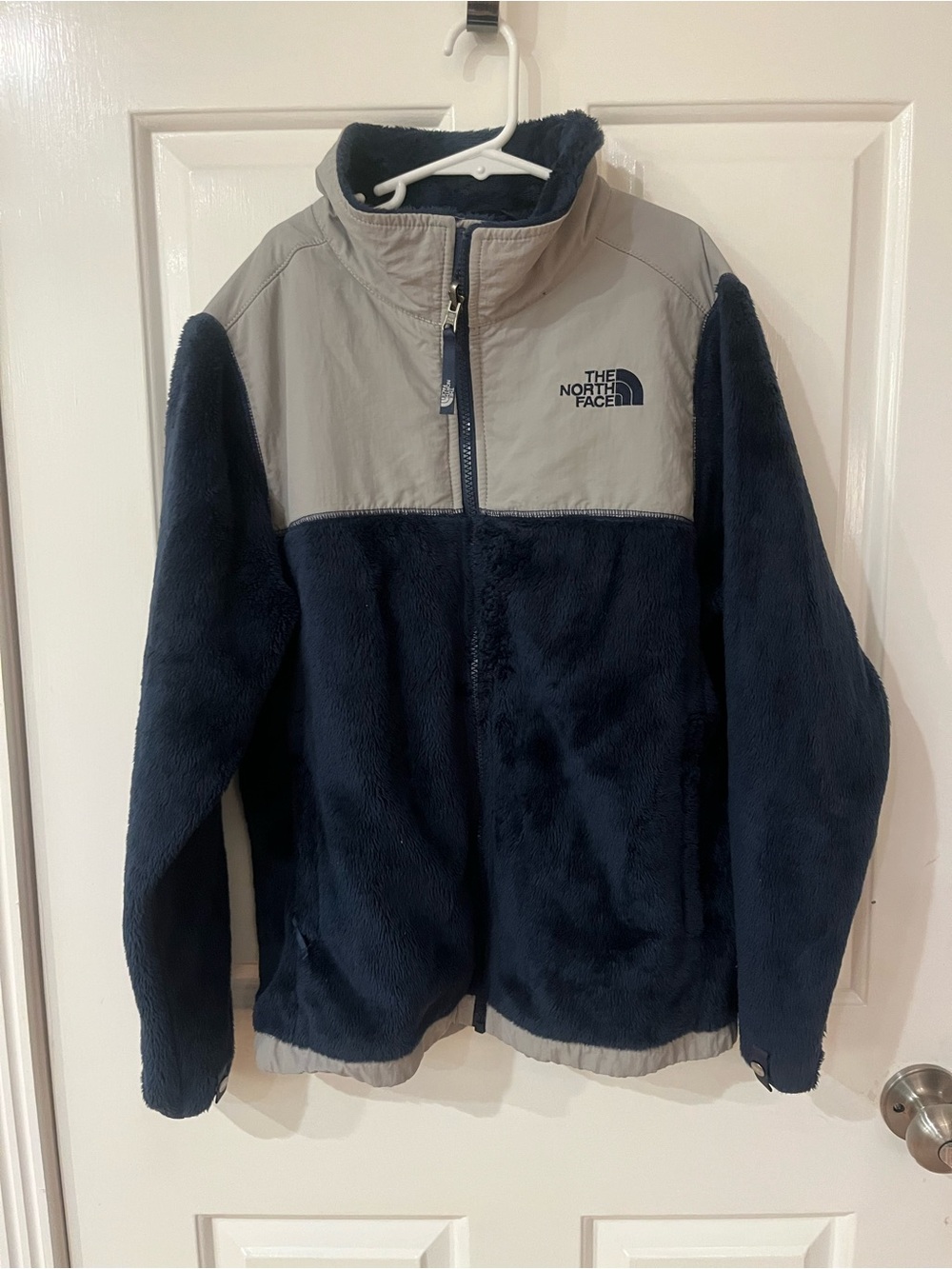 The North Face Girls Navy and Light Gray Fuzzy Fleece Jacket 14/16